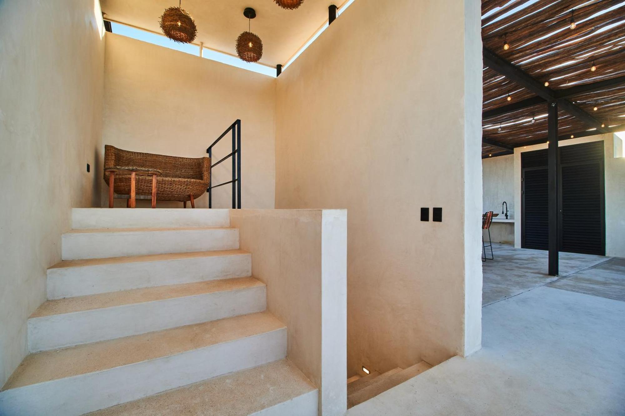 Casa Baay - Private 17 Bedroom House, 34 Pax, Rooftop And Pool *