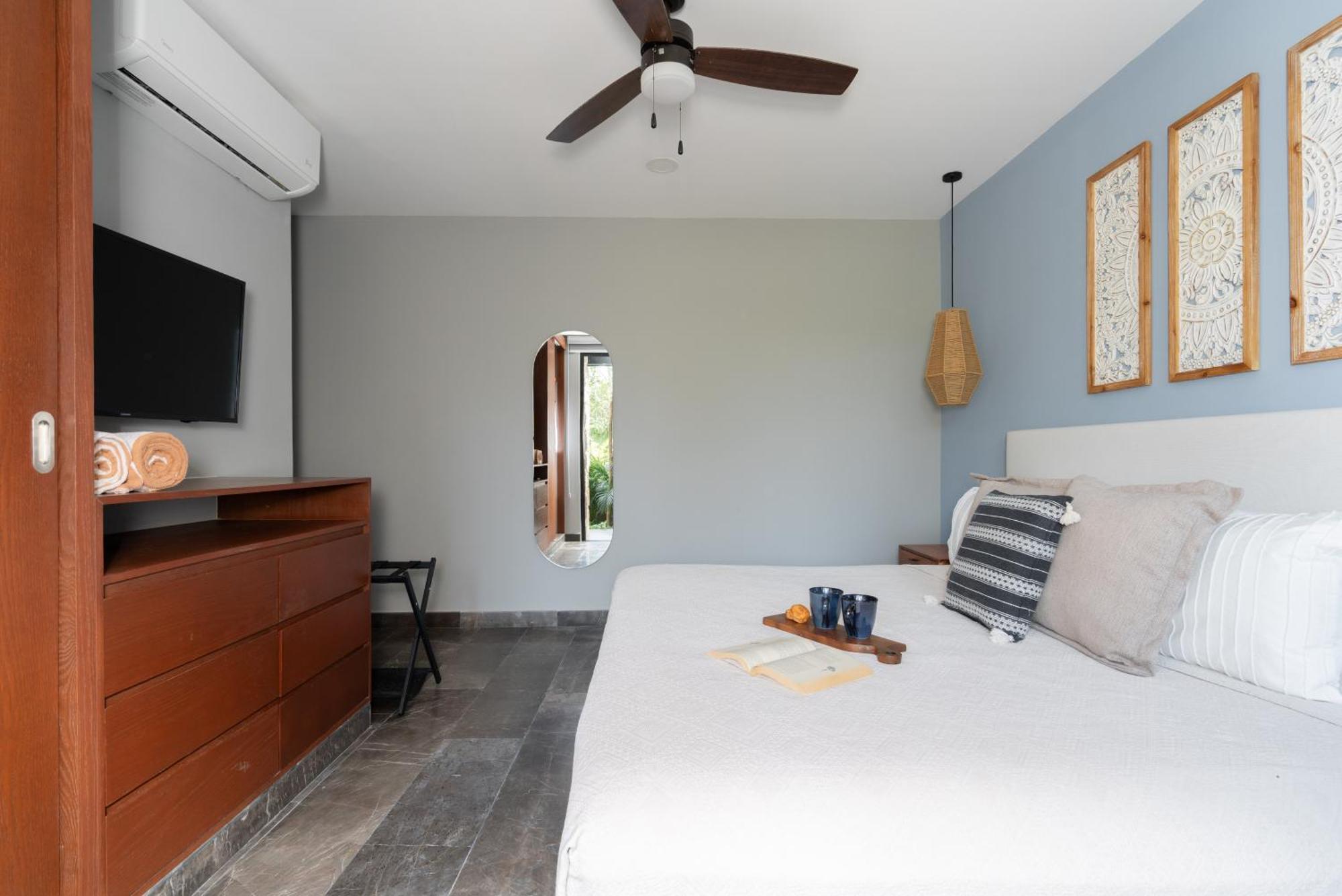 Paramar Black Tulum