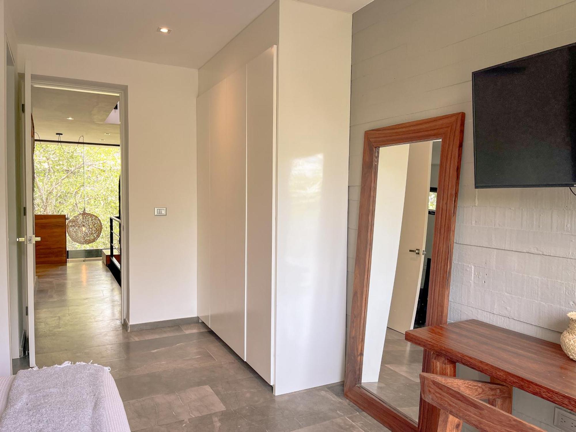 Luxury Penthouse Three-stories At Madara Apartment *