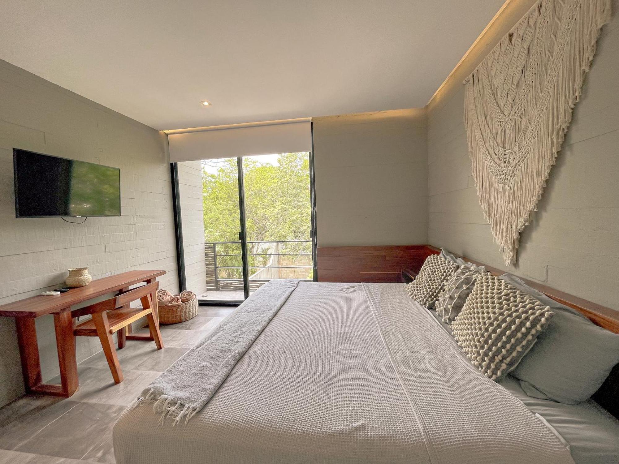 Luxury Penthouse Three-stories At Madara Apartment
