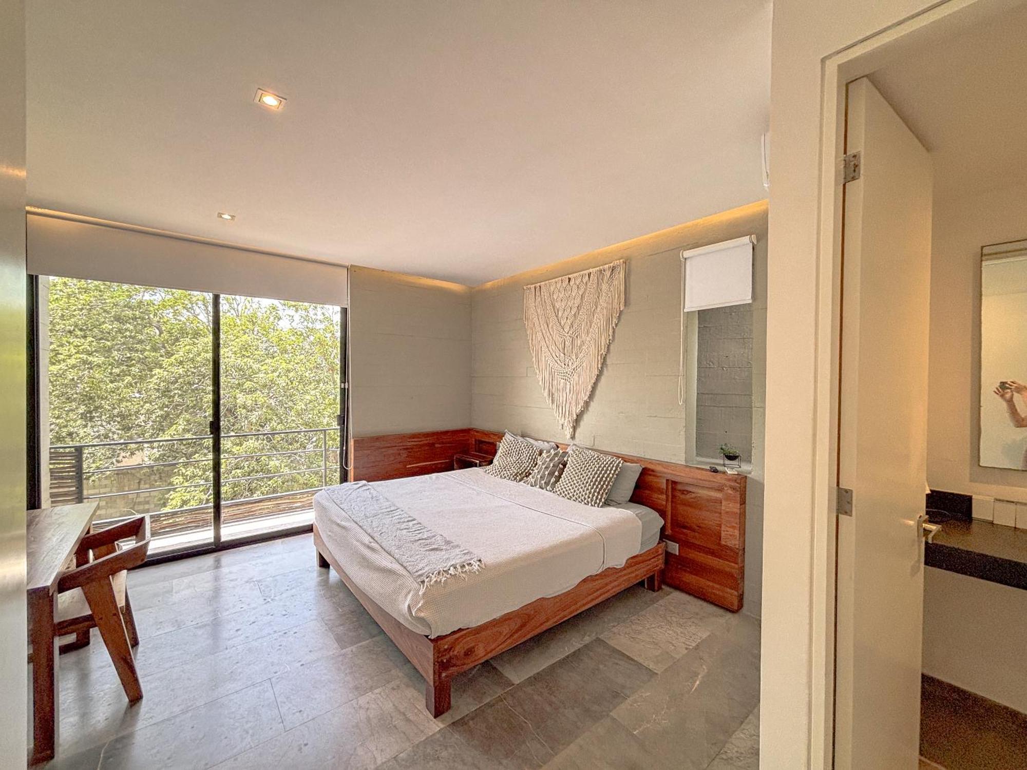 Luxury Penthouse Three-stories At Madara Apartment