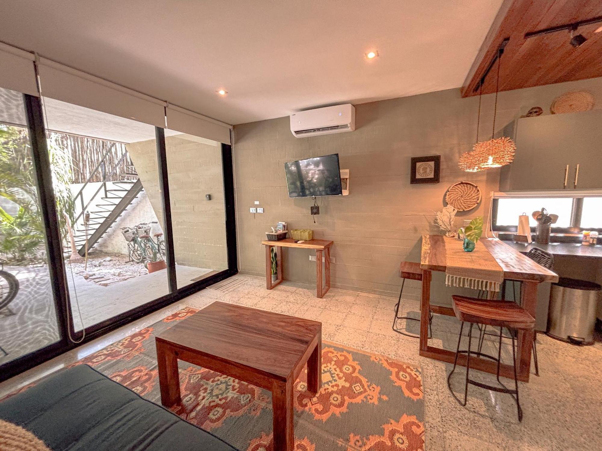 Apartamento With Private Plunge Pool At Madara Earth 1