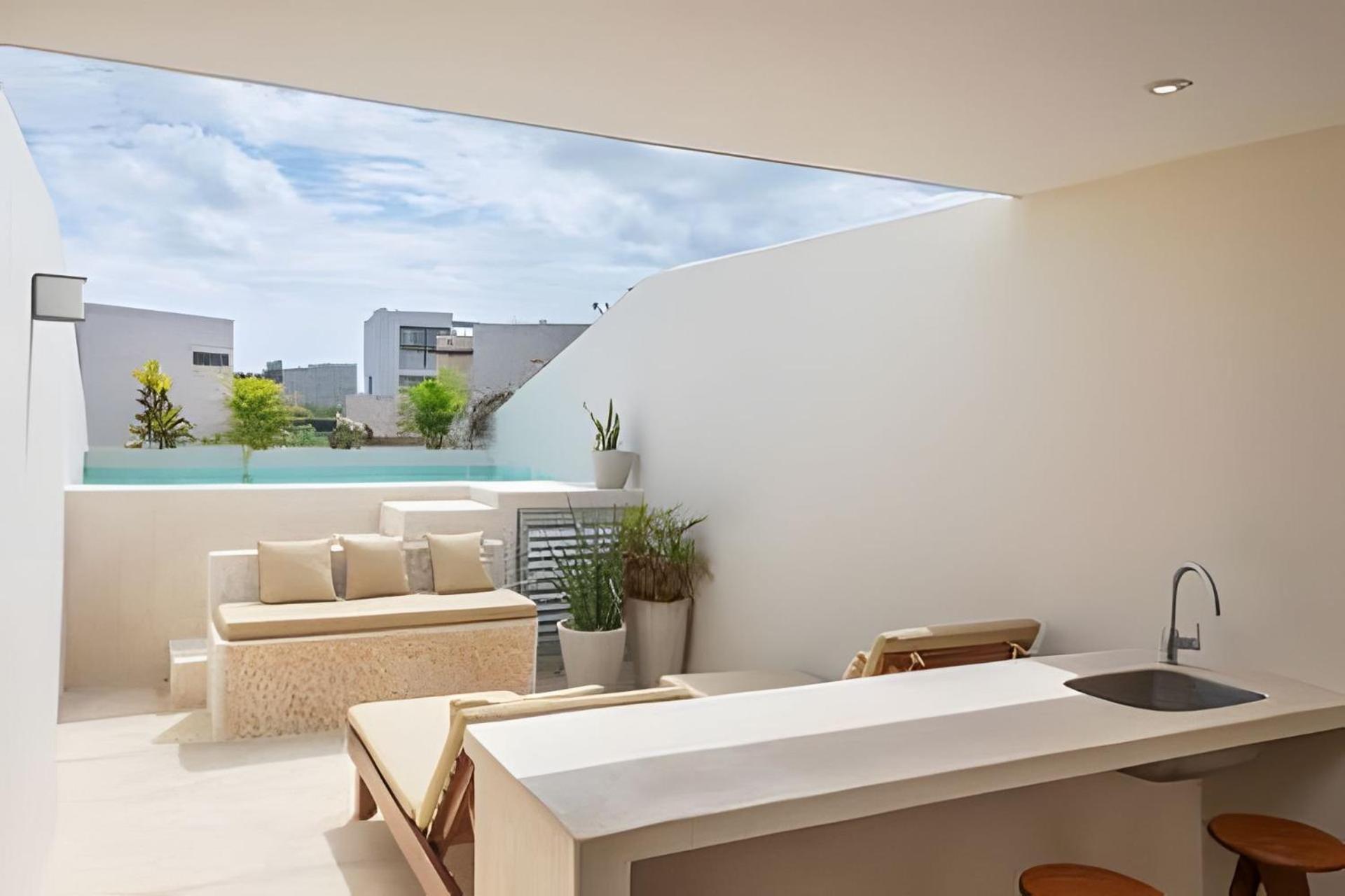 Piscina Privada Con Gran Comodidad. *