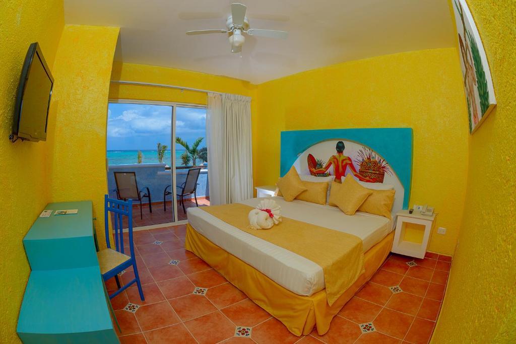 Pavoreal Hotel 4*