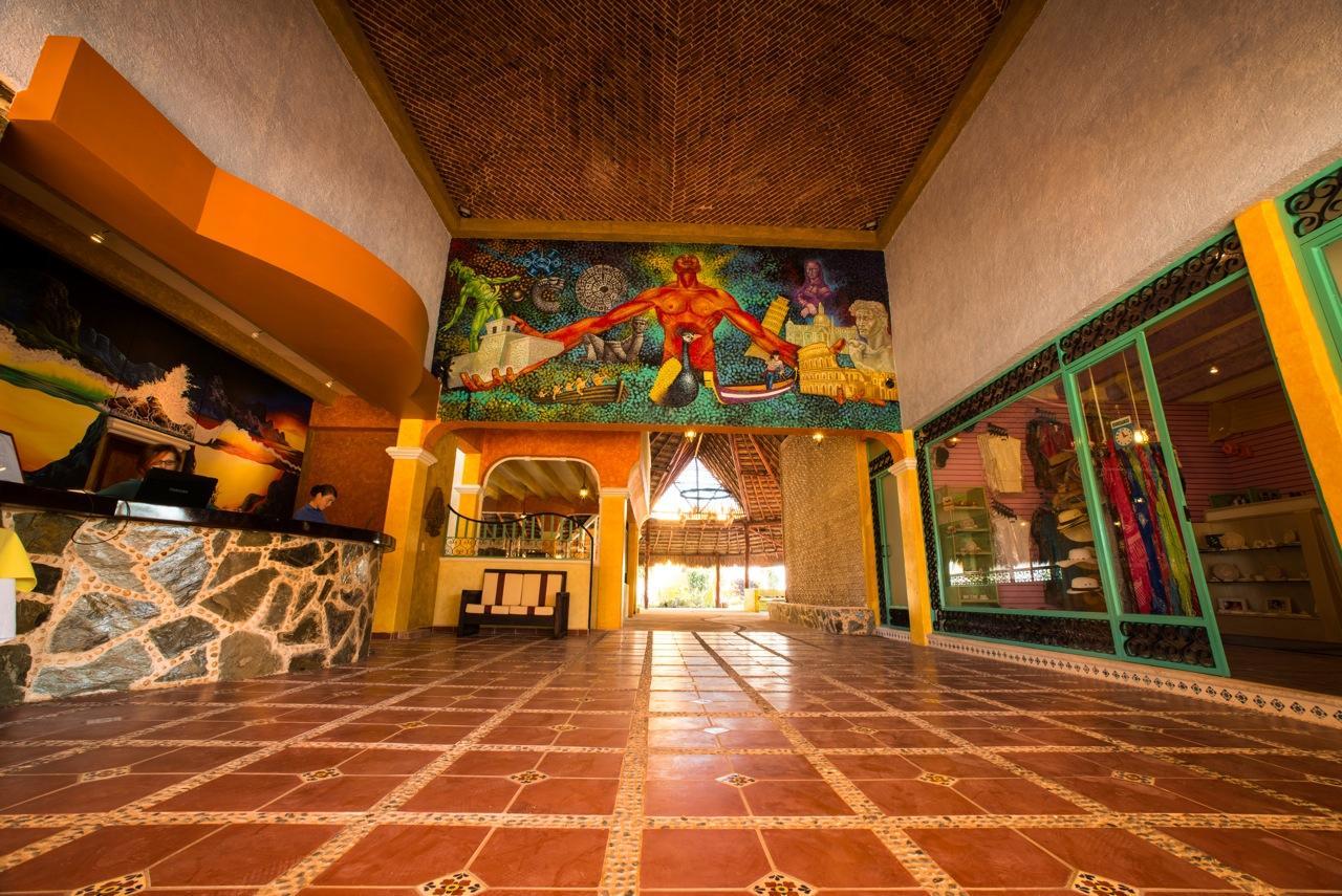 Hotel Pavoreal 4*