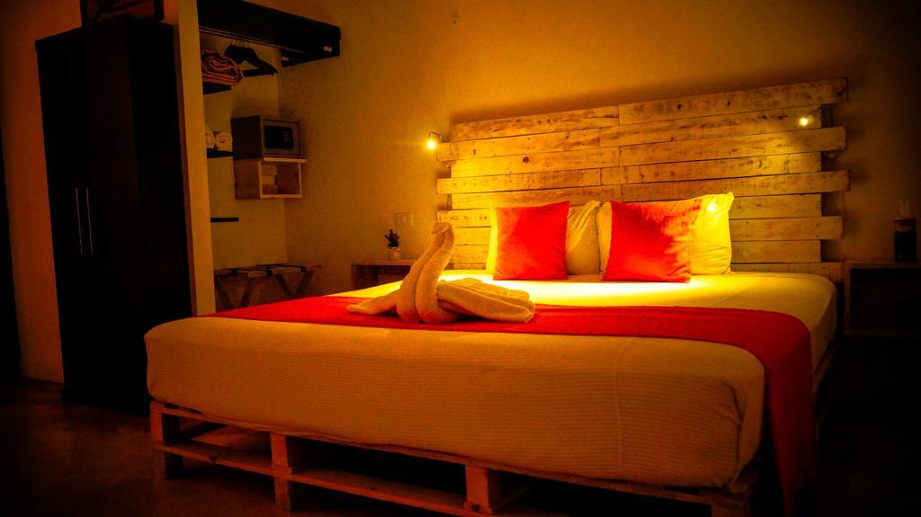 Toloc Apartahotel