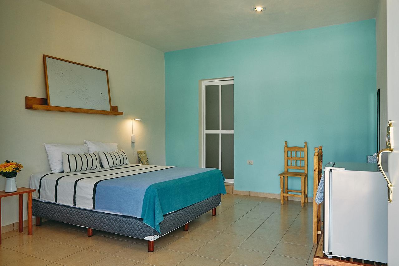 Lychee Hotel 2*