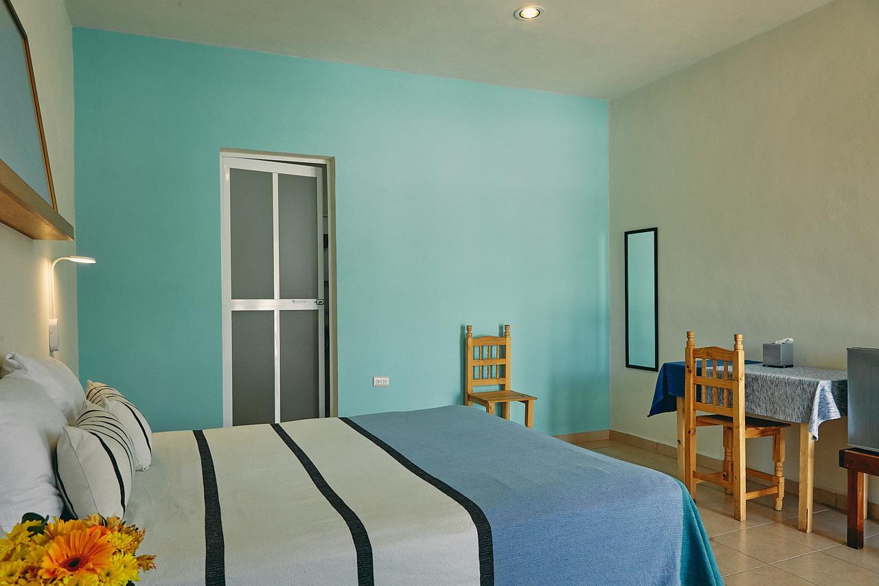 Lychee Hotel 2*