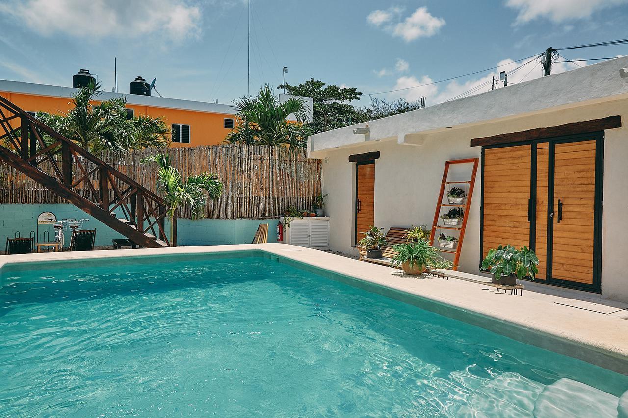 Lychee Hotel