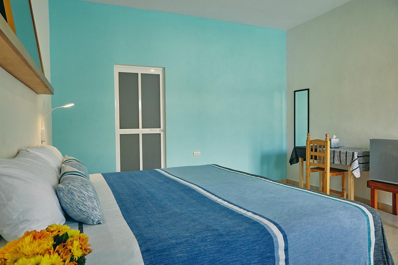 Lychee Hotel 2*