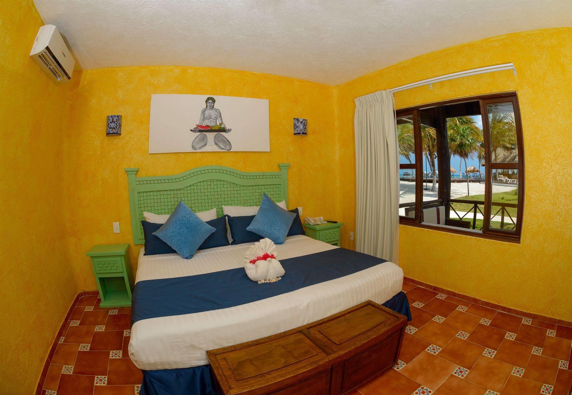 Pavoreal Hotel 4*