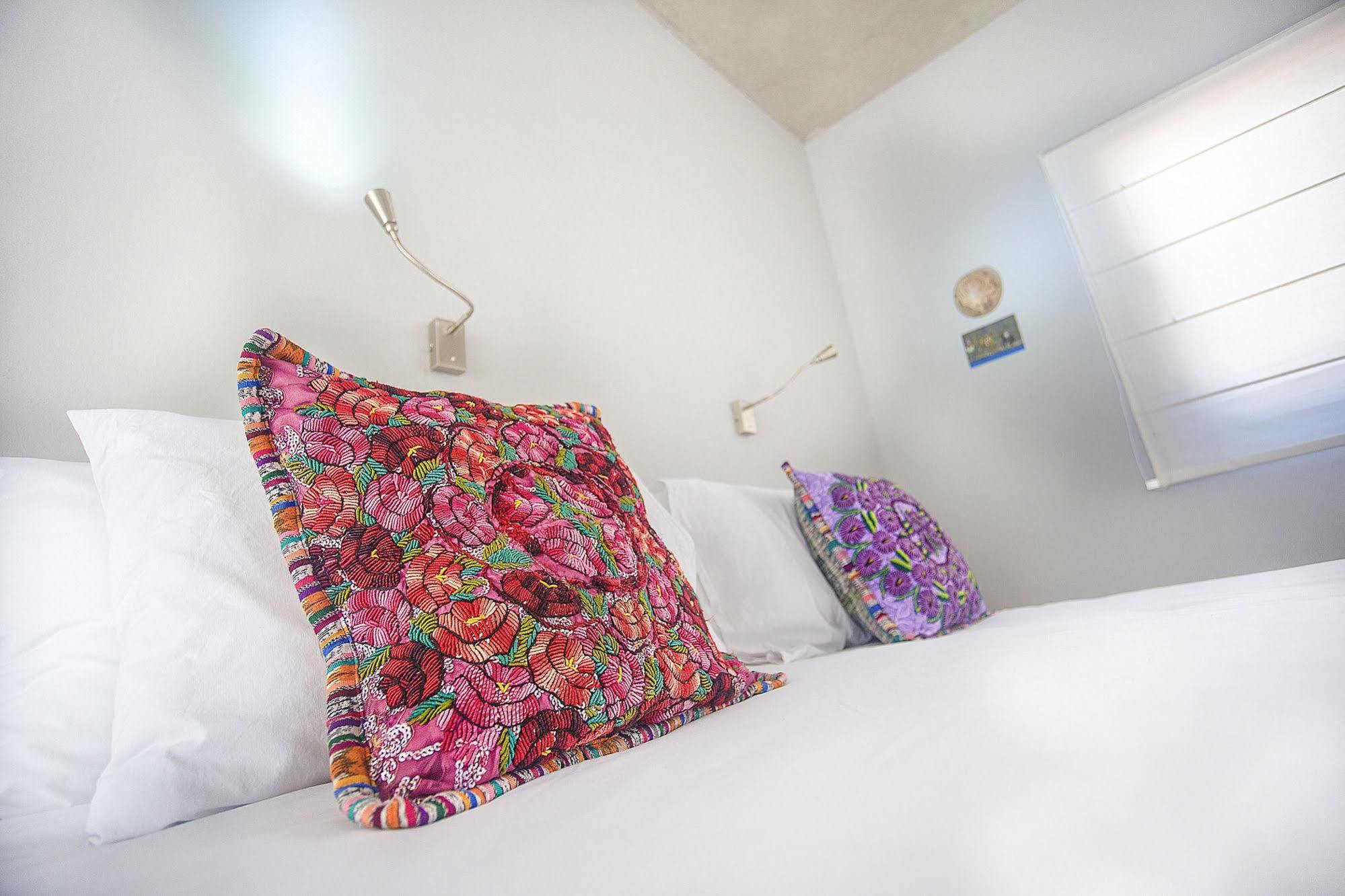 Hotel Huitzical 3*