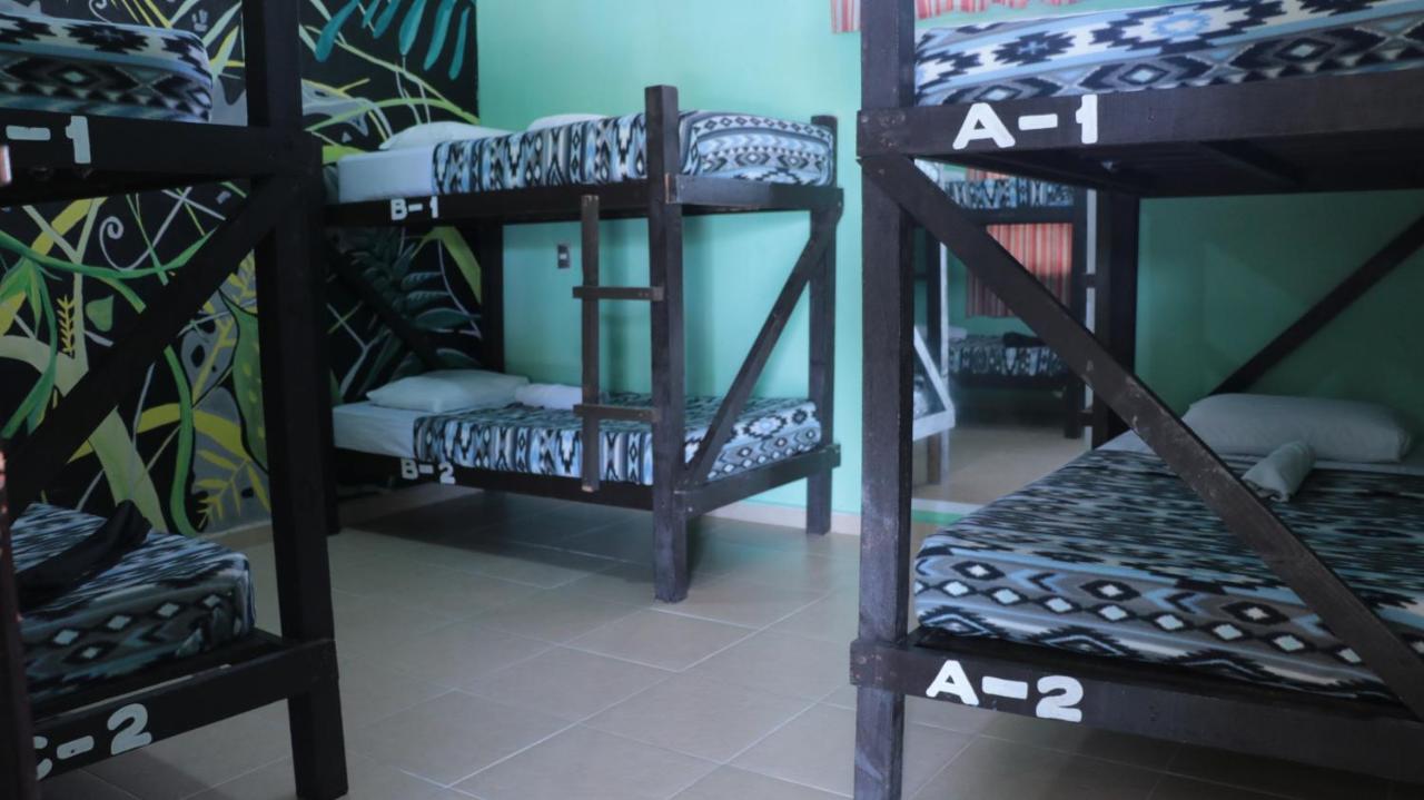 Charlys Hostal