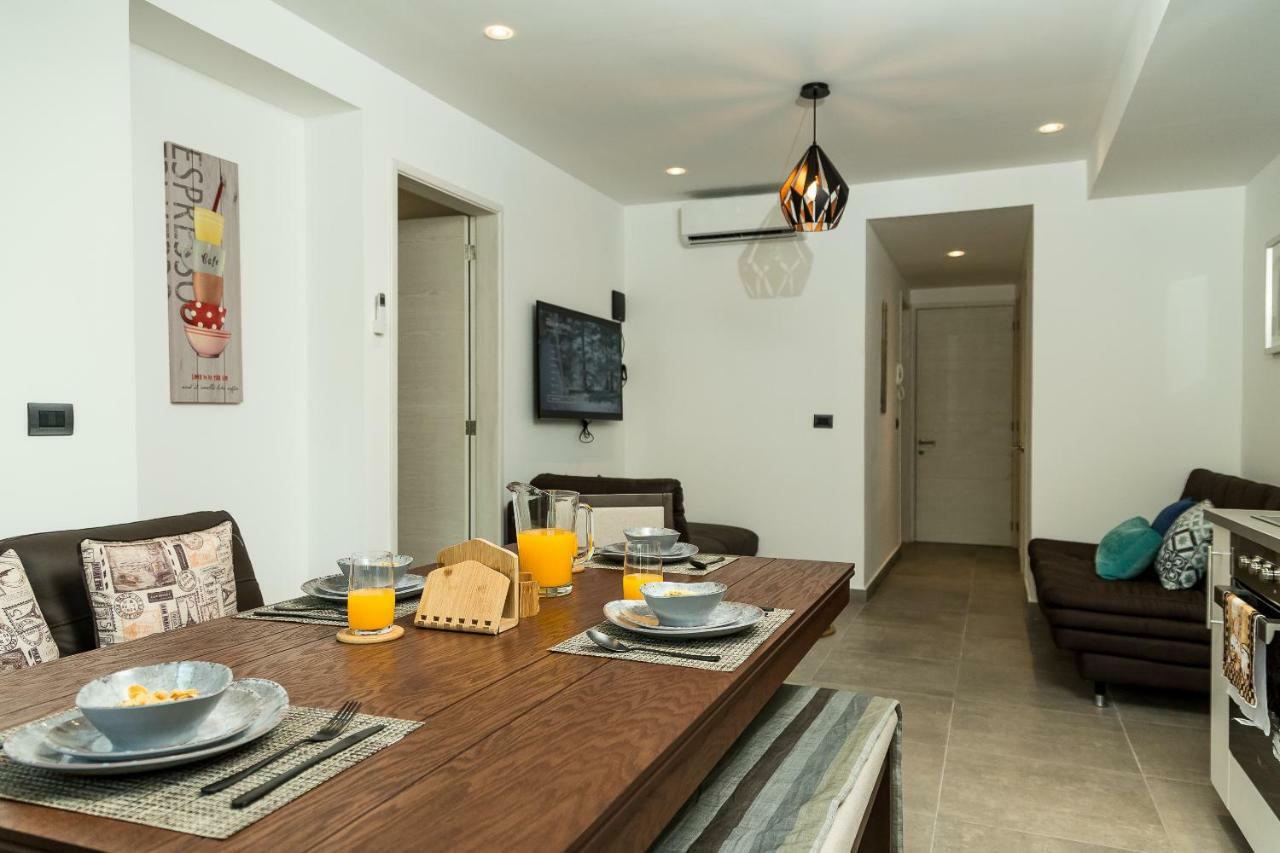 Quinto Sol Luxury By Mikitito *