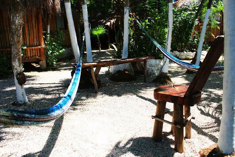 Maya Y Cenote 2*