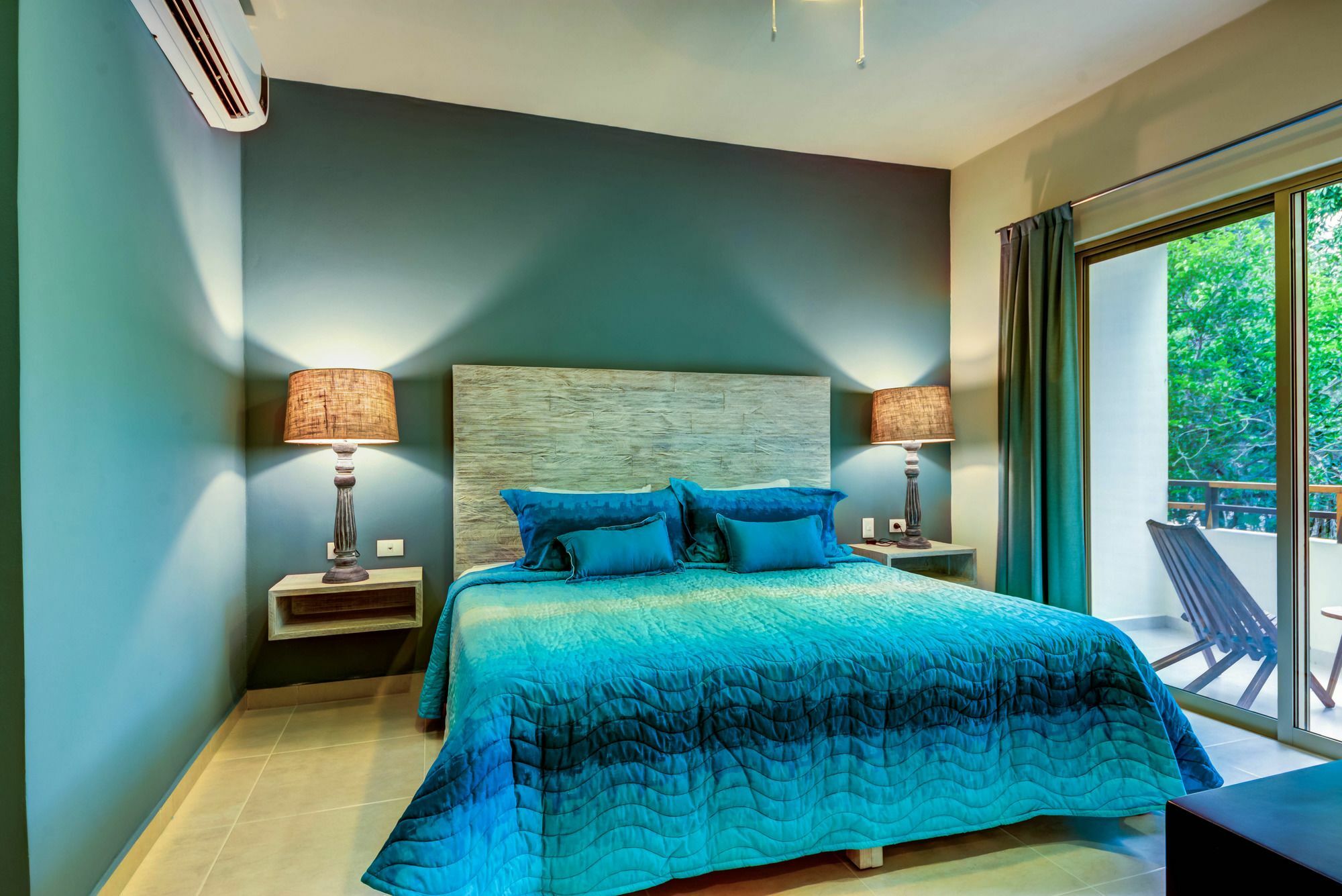 Blue 2 Brm Sleeps 5