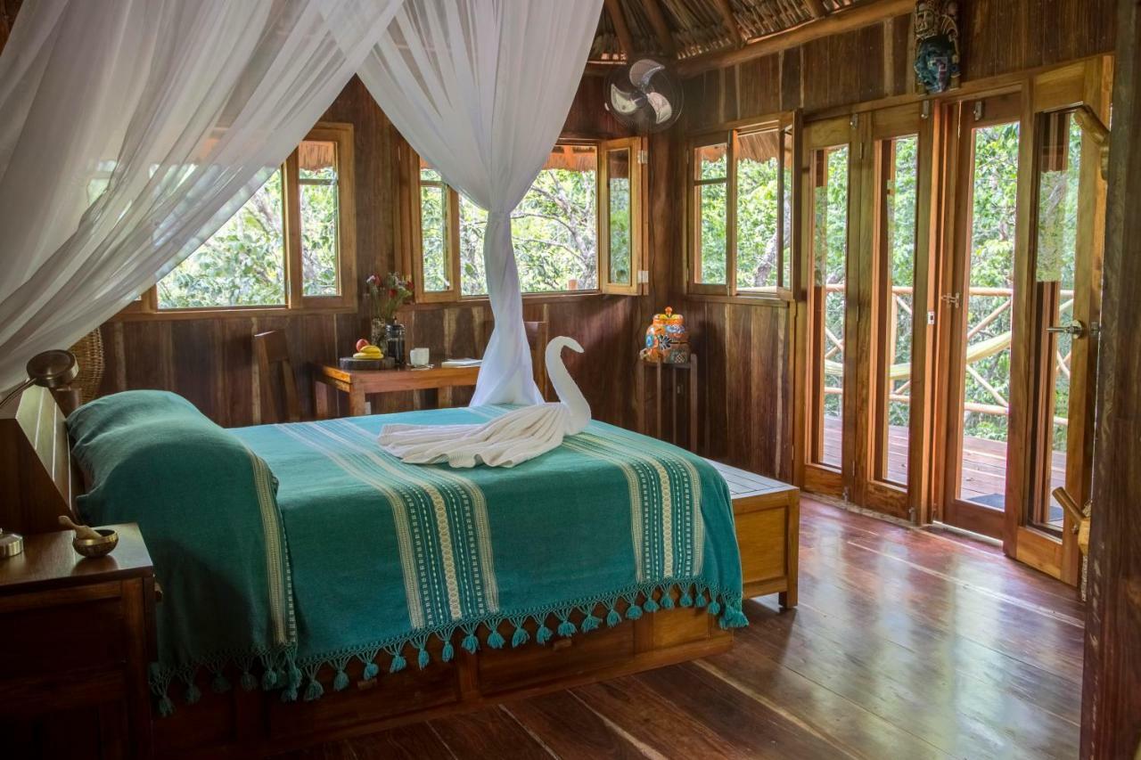Ajal Tree House Hotel