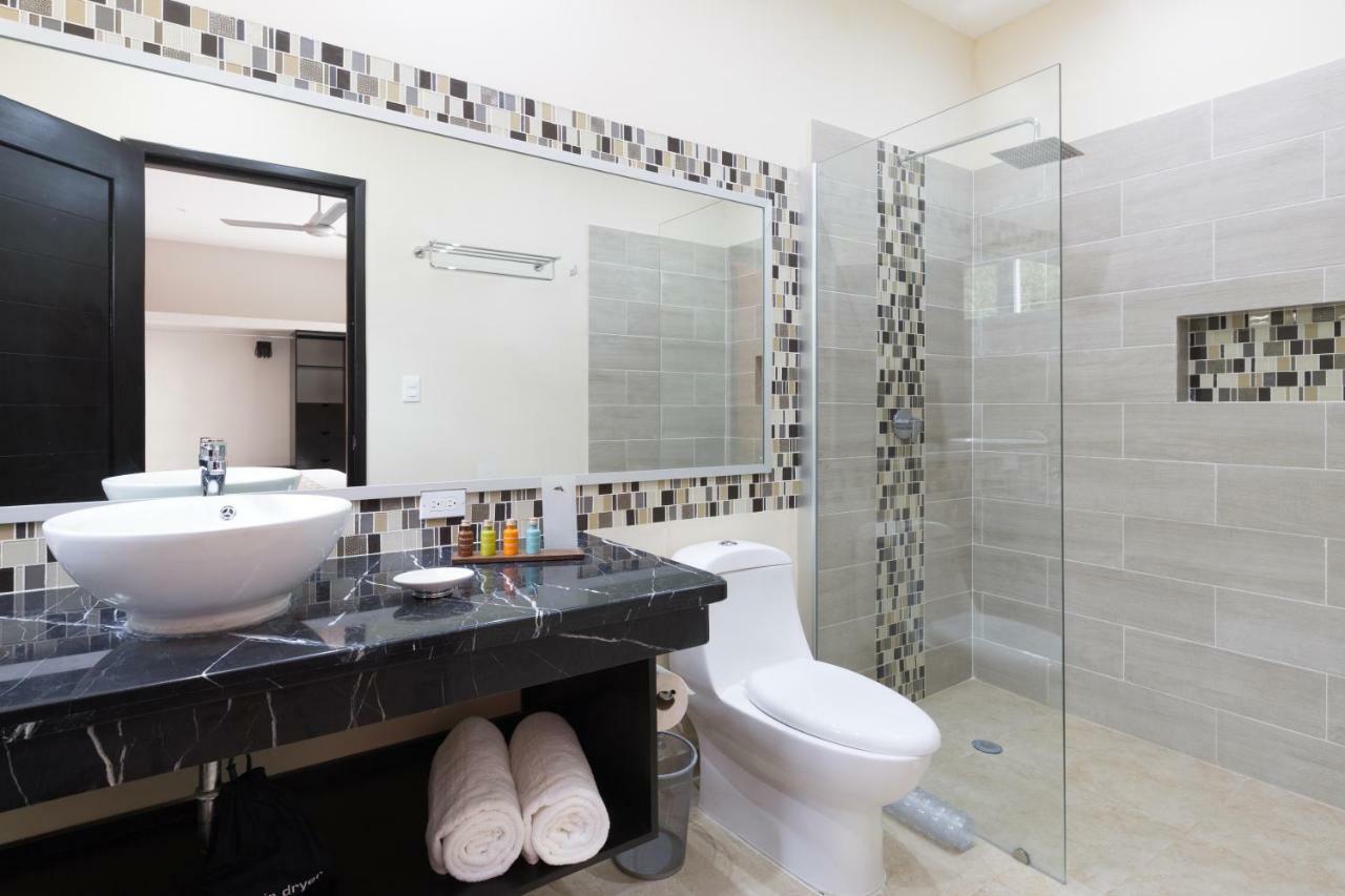 Private Modern Villa-pool Beds-ac-internet-parking-grill Сasa de vacaciones