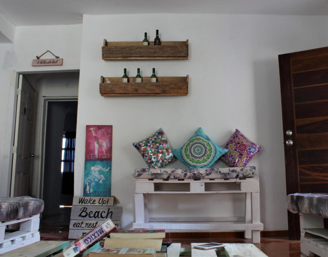 Hostal Mandala *