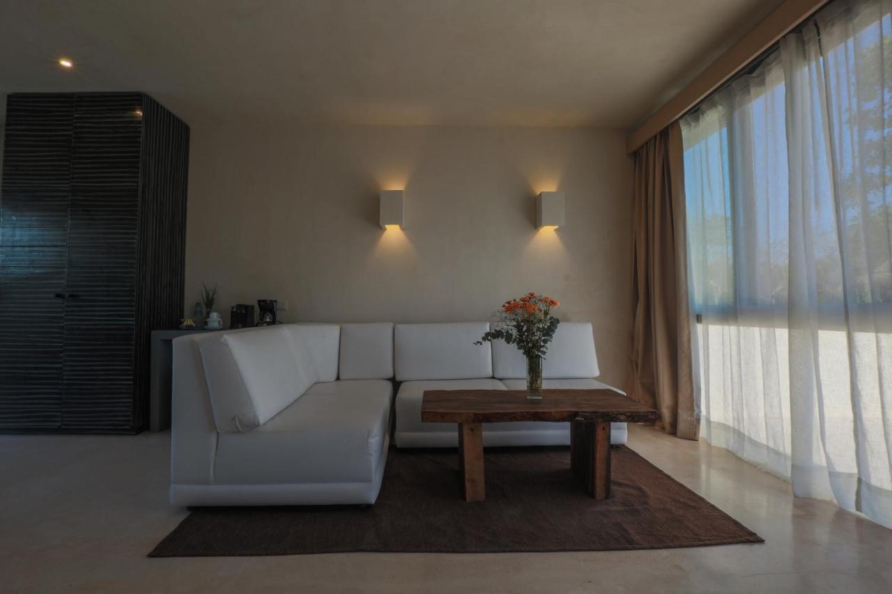 Hotel Alma De Flores Private Pools 3*