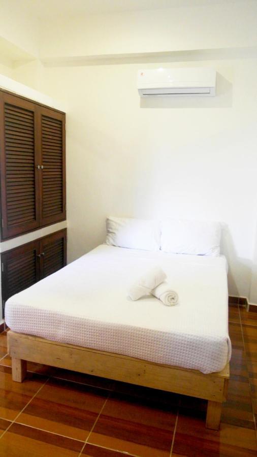 Departamentos Yolanda Hotel