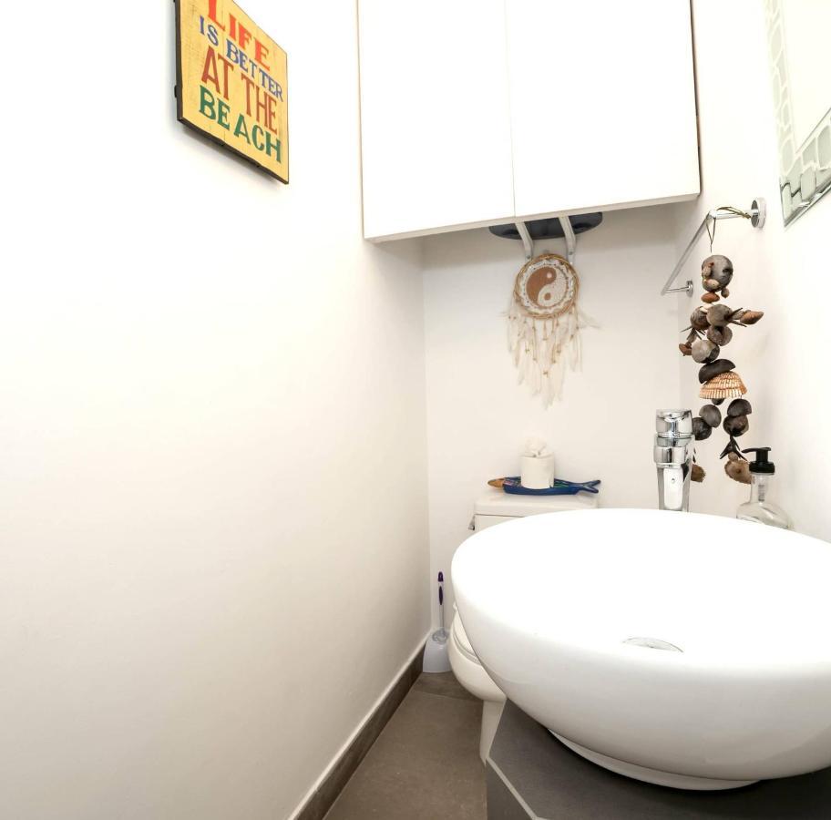 Beautiful Penthouse For 2 With Private Patio, 2 Bikes Included And Pool!