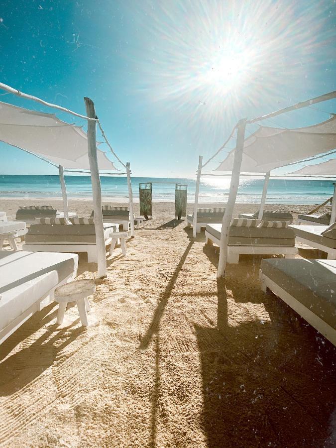 Playa Mambo Eco Cabanas