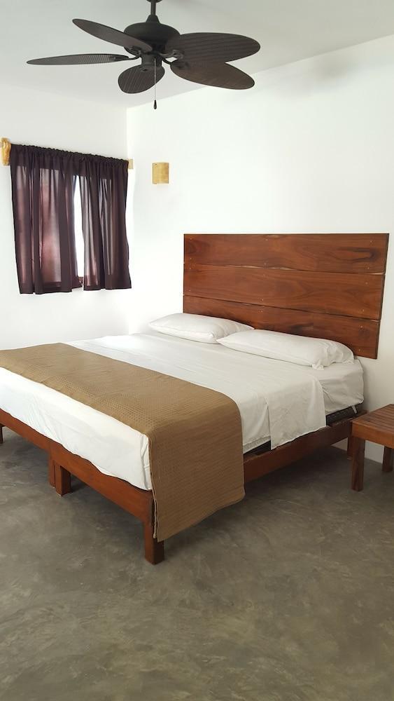 Aparthotel Casa Del Mar 2*