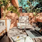 The Savia House - Rooftop & Gym