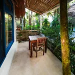 Hotel Cormoran Tulum & Cenote