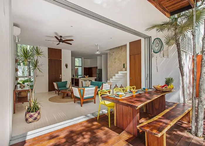 Villa Ujo 100 mb WiFi 2 Private Pools
