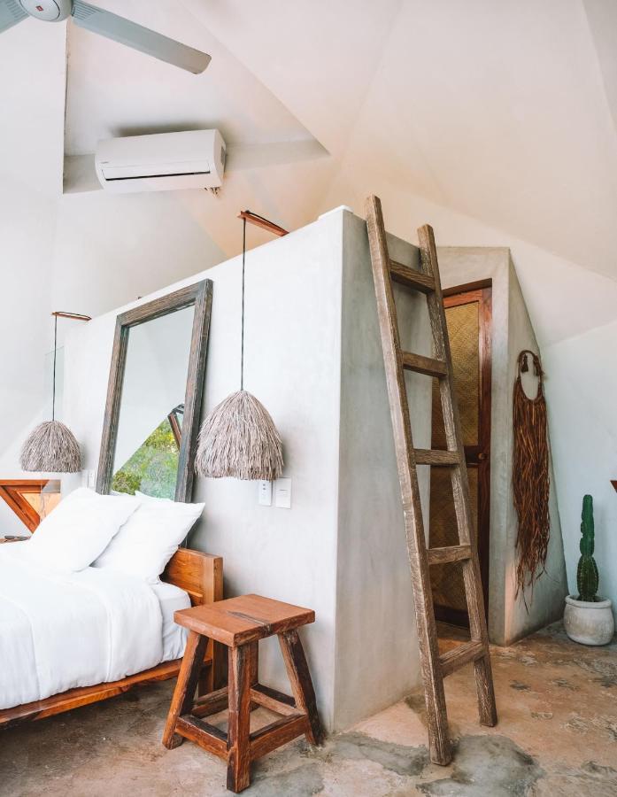 Hotel Mamasan Treehouses & 4*