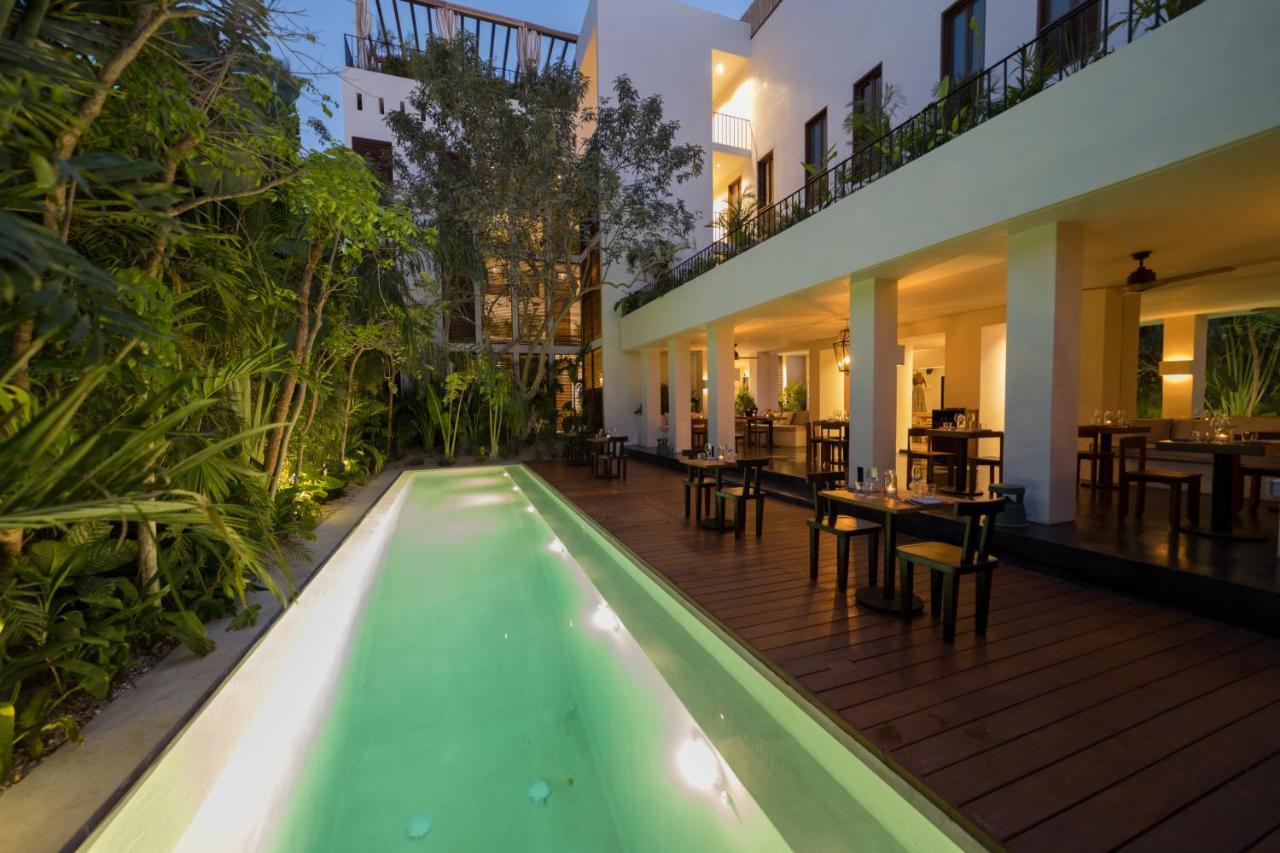 Downtown Hotel 4*