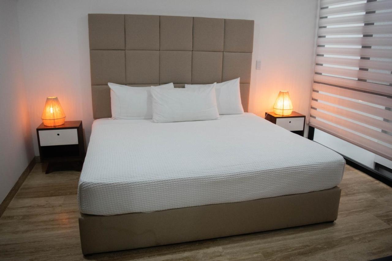 Amira Apartahotel 3*