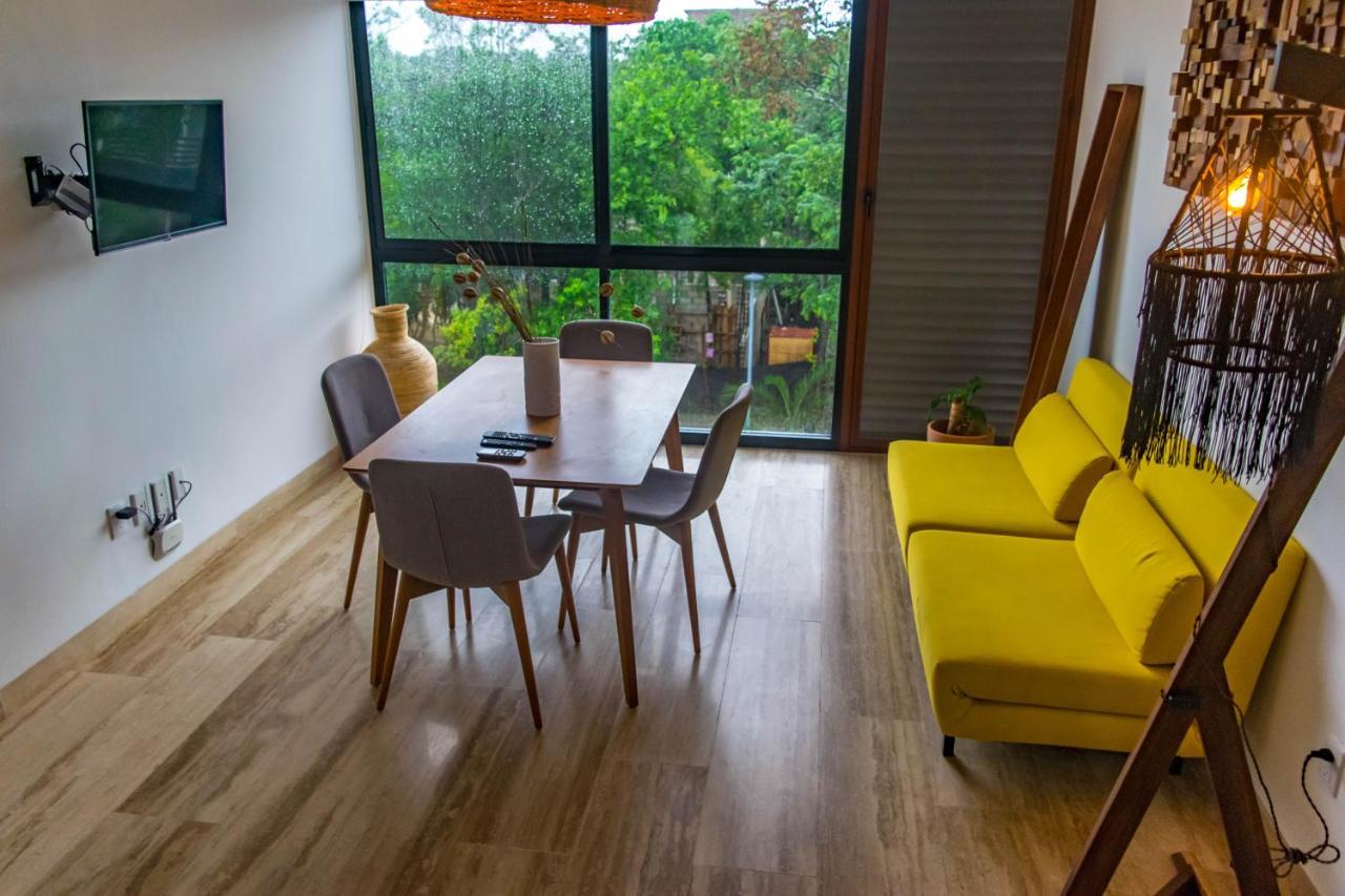 Amira Apartahotel