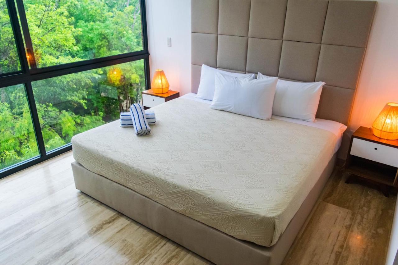 Apartahotel Amira 3*