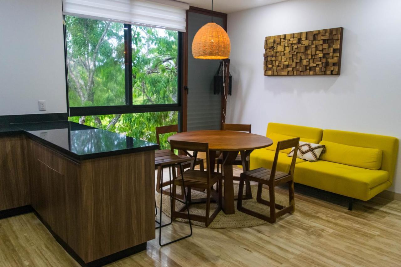 Amira Apartahotel