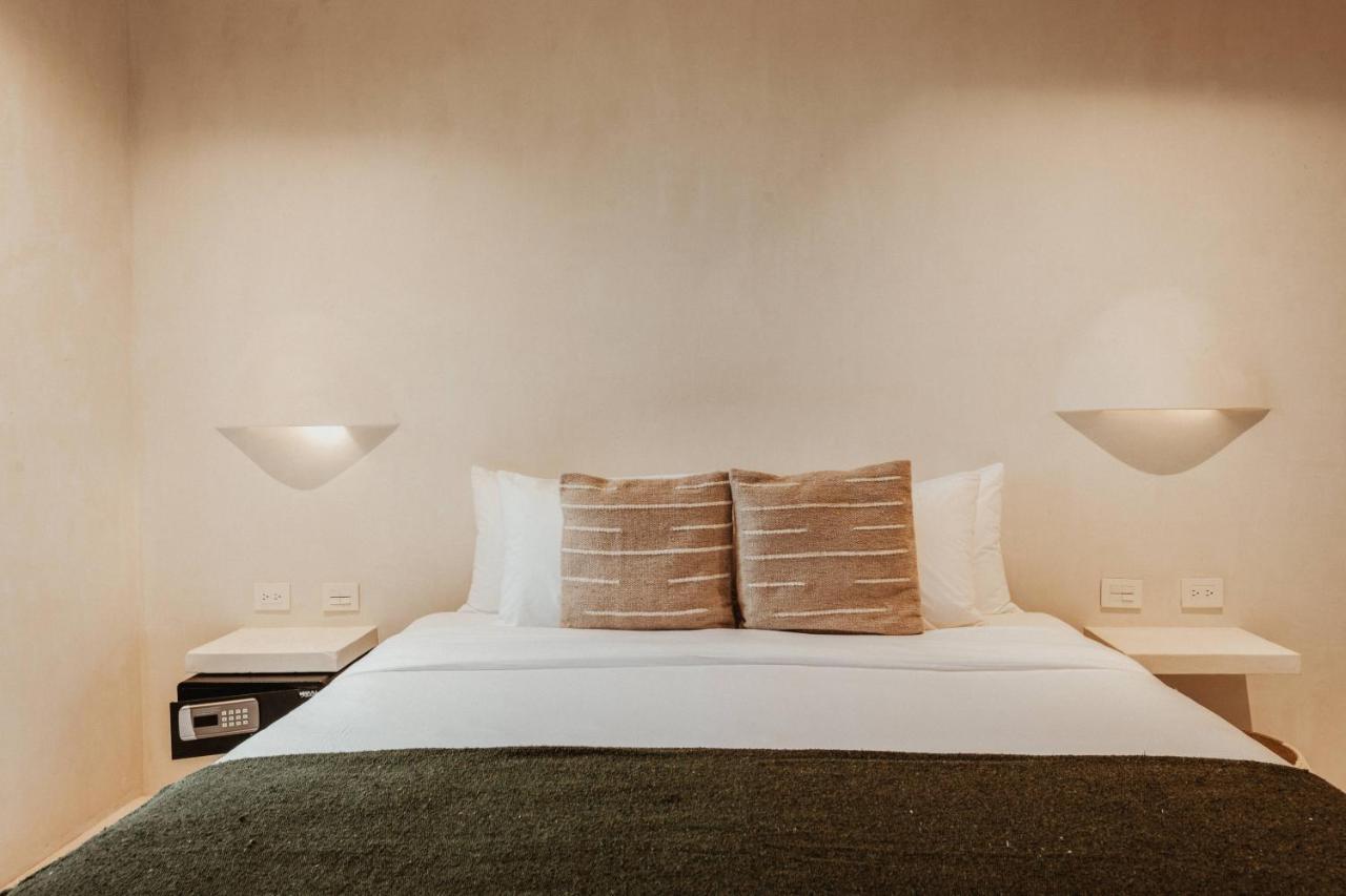 Hotel Downtown 4*