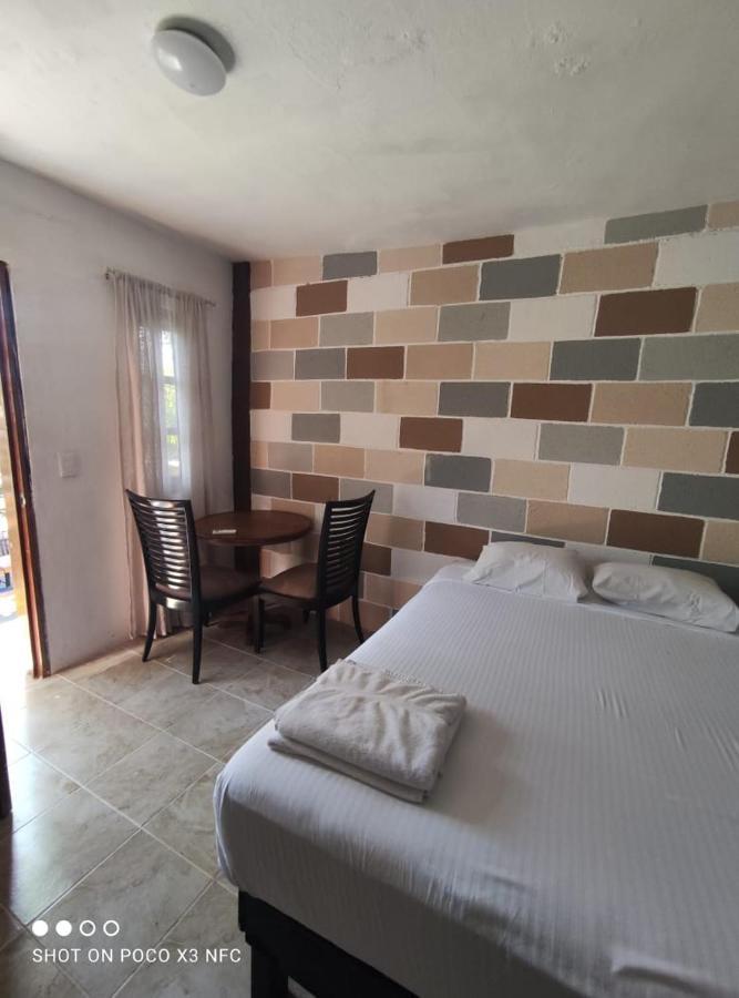 Lobo Bed and breakfast 2*