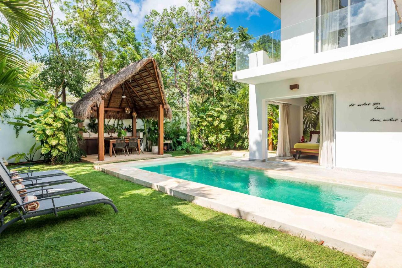 Ek'balam & Flamingo, Luxury Villas, Private Pool, Private Garden, Jacuzzi, 24h Security