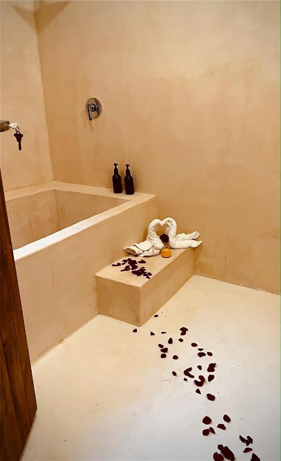 Tzunum Jade Lodge