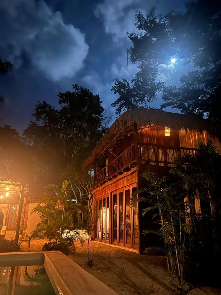 Lodge Tzunum Jade Tulum