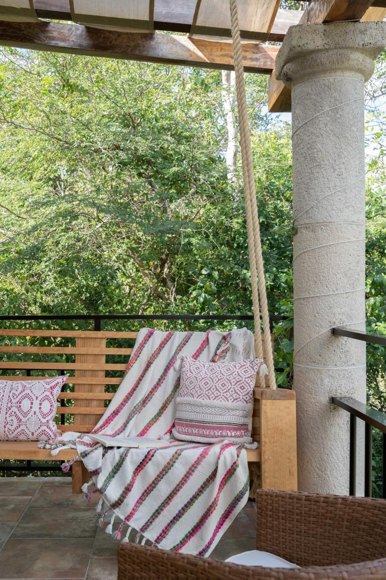 Stunning For 10-cabana-private Pool-parking *