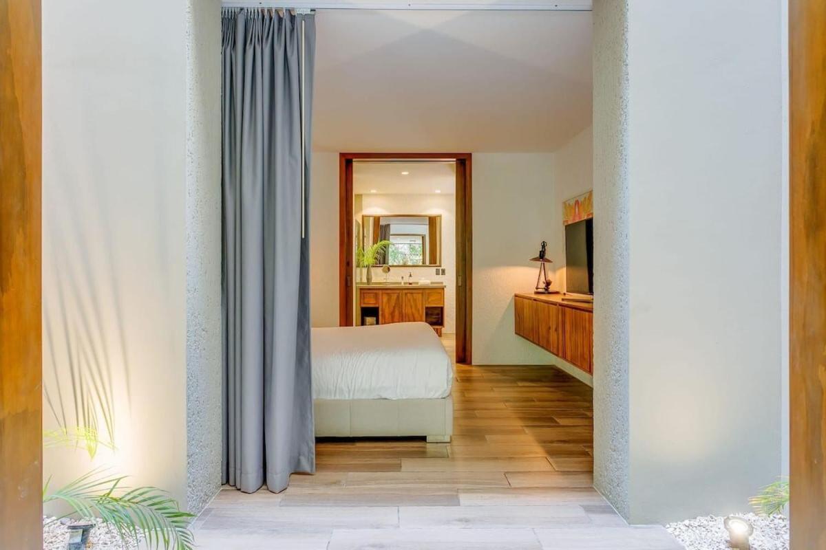 Apartamento Luxurious Oasis Jacuzzi With Art Gallery And Pool *
