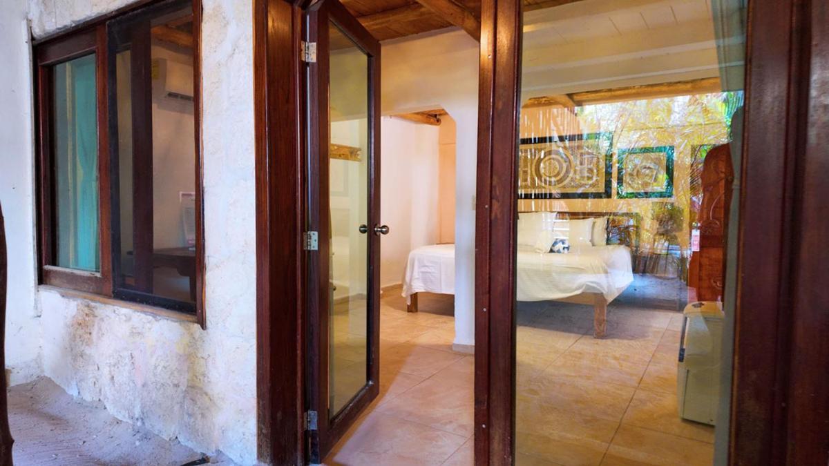 Hotel Playa Canek Beachfront Eco 4*