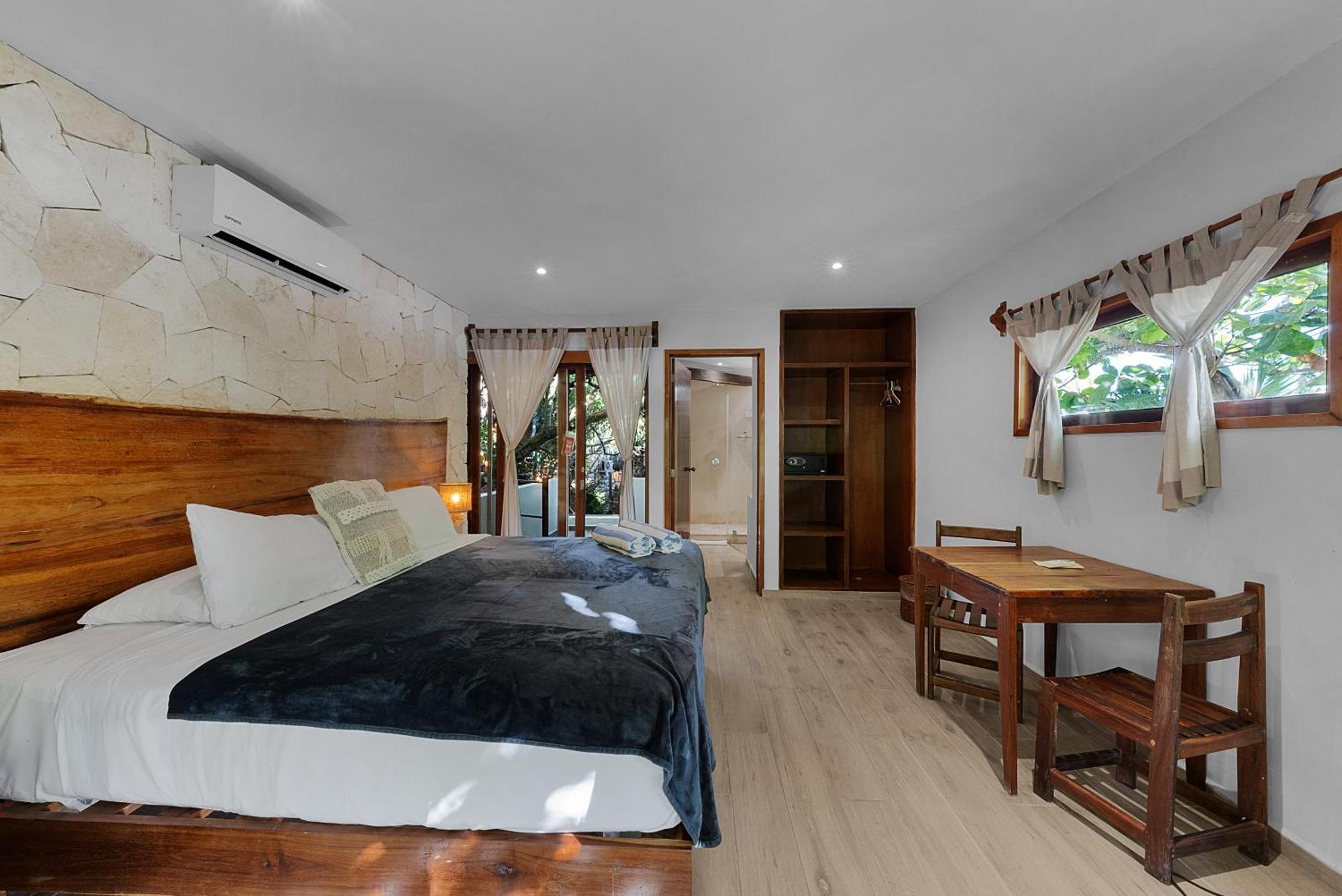 Hotel Playa Canek Beachfront Eco 4*