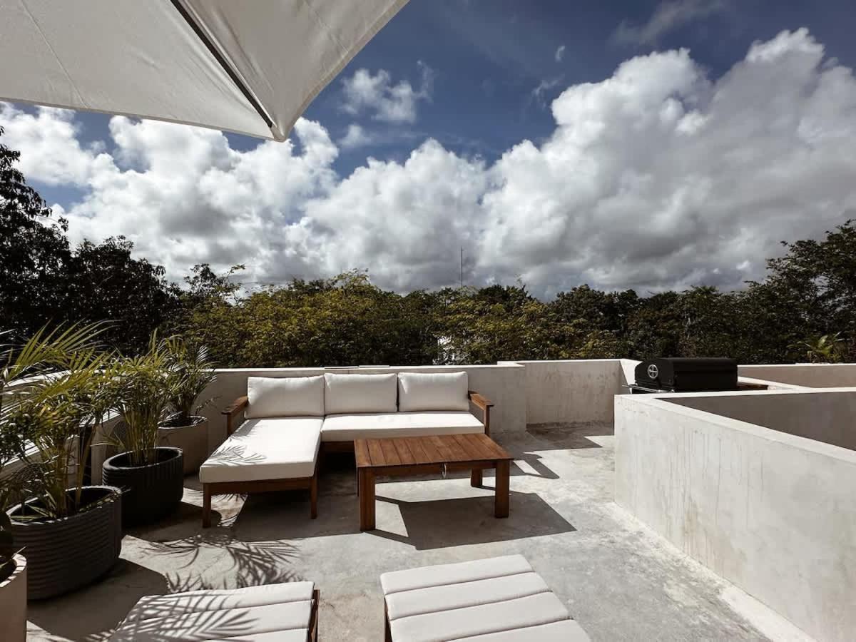 Penthouse In The Jungle Apartment