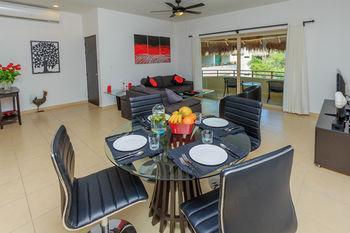 Hotel Perfectly Situated Between The & Town By Stella Tulum