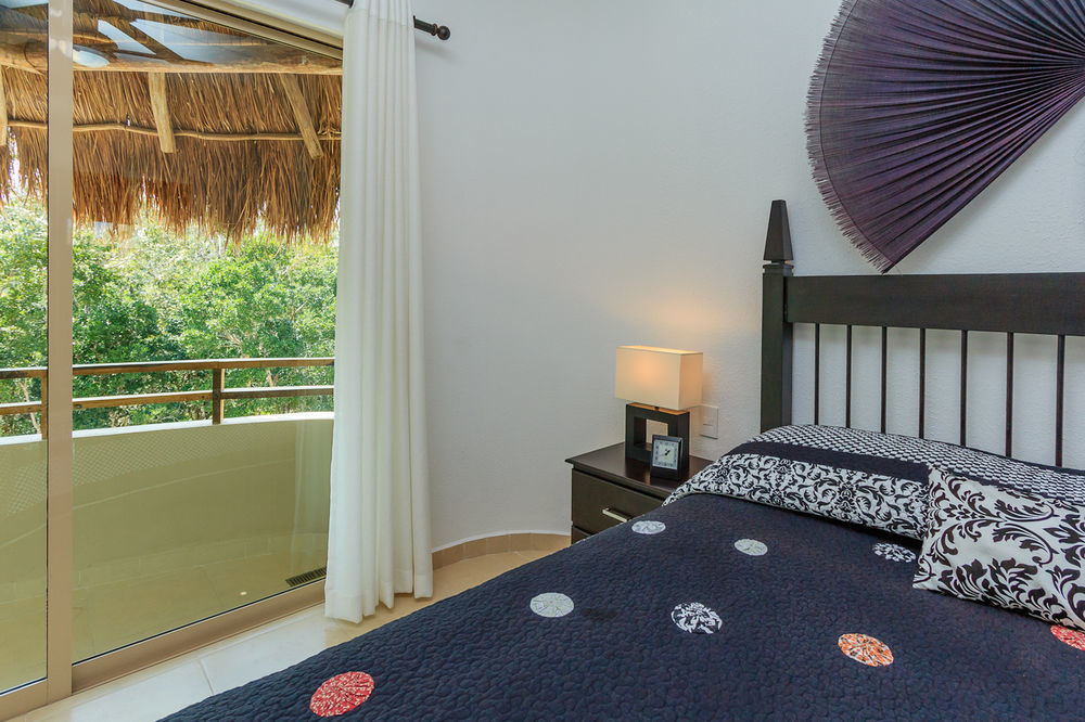Hotel Perfectly Situated Between The & Town By Stella Tulum