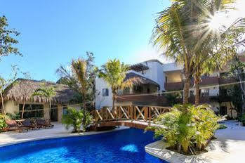 Perfectly Situated Between The & Town By Stella Hotel Tulum